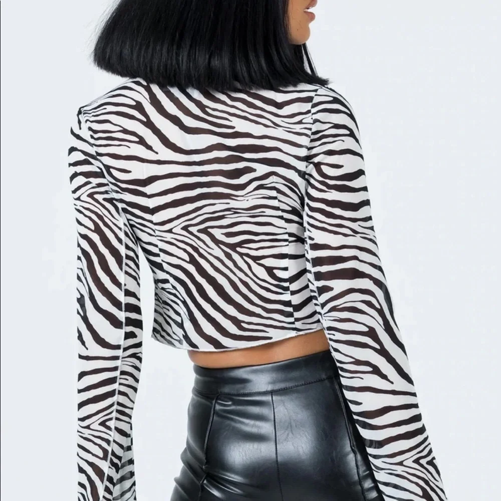 PRINCESS POLLY | DANIELLA LONG SLEEVE TOP ZEBRA XS - Picture 2 of 8